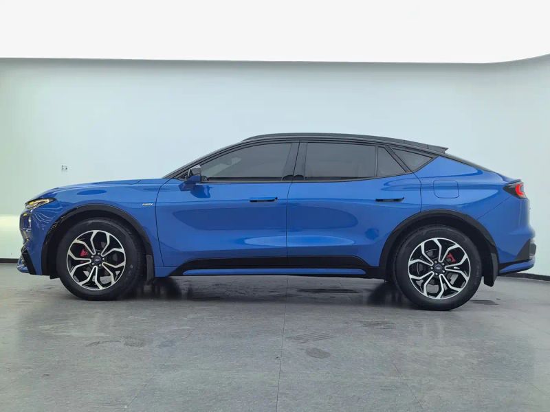 Explorer Sedan