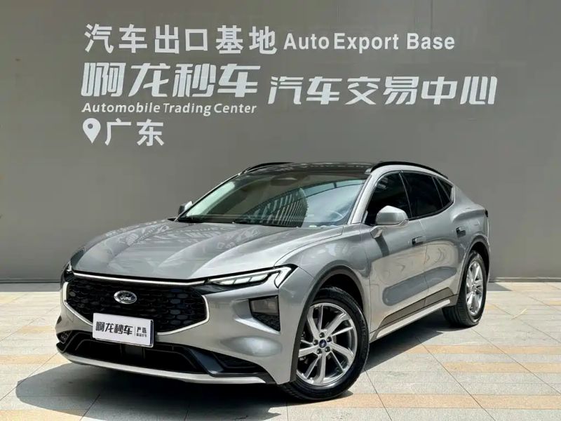 Explorer Sedan