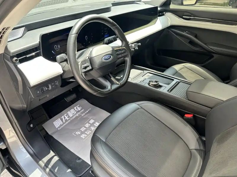 Explorer Sedan