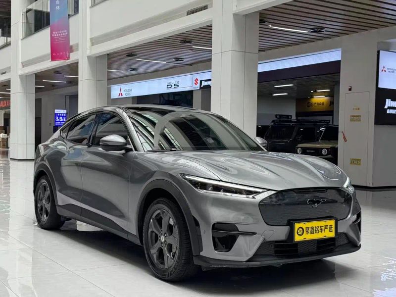Explorer Mach-e