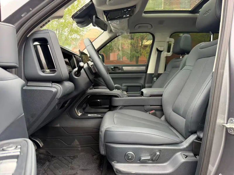 Leopard Suv