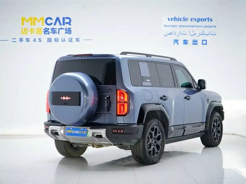 Leopard Suv
