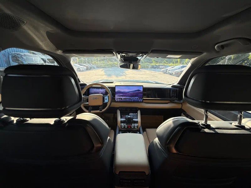 Leopard Suv