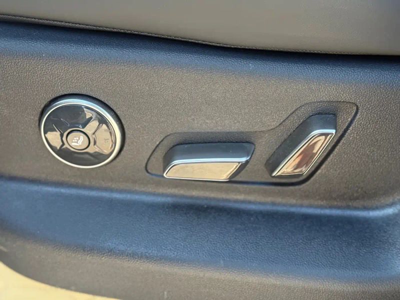 Leopard Suv
