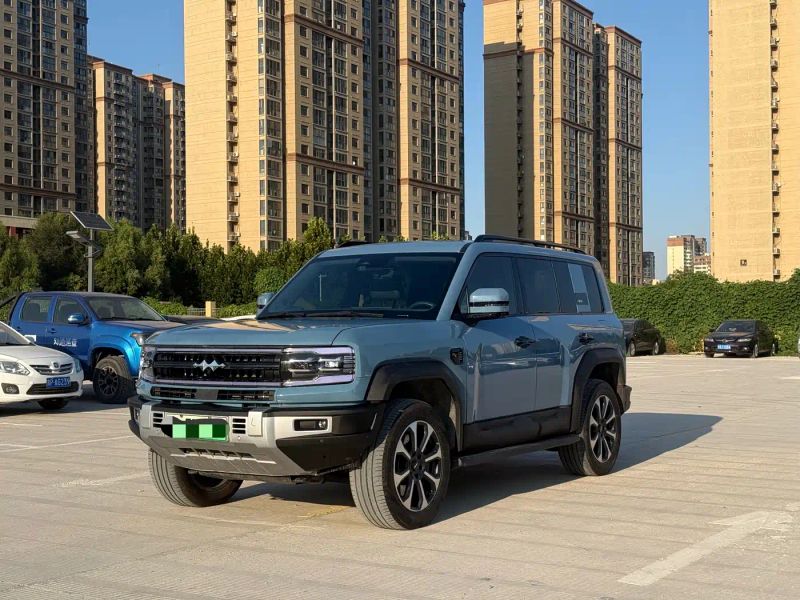 Leopard Suv