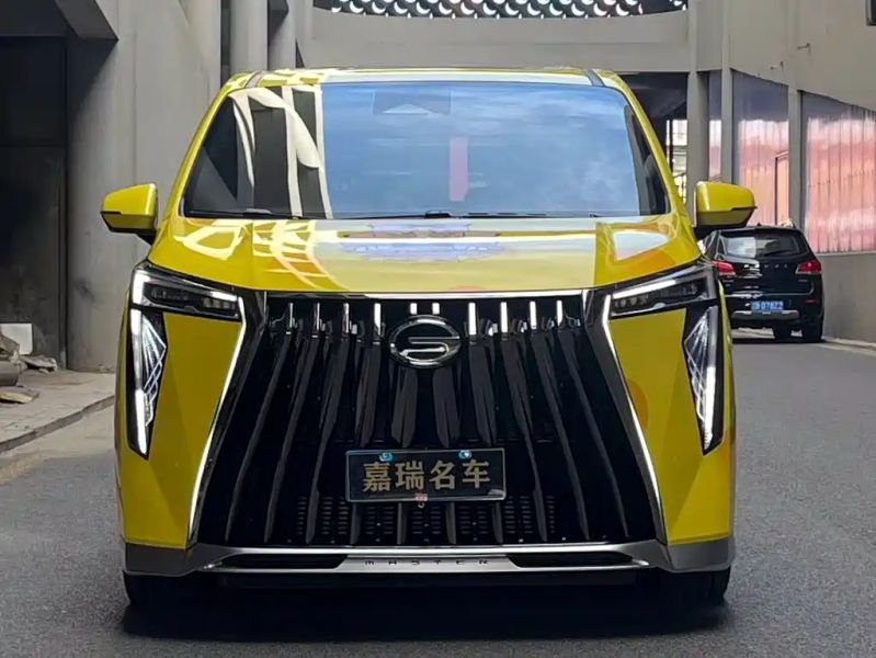 Chuanqi M8