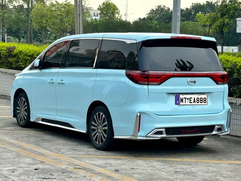 Chuanqi M8