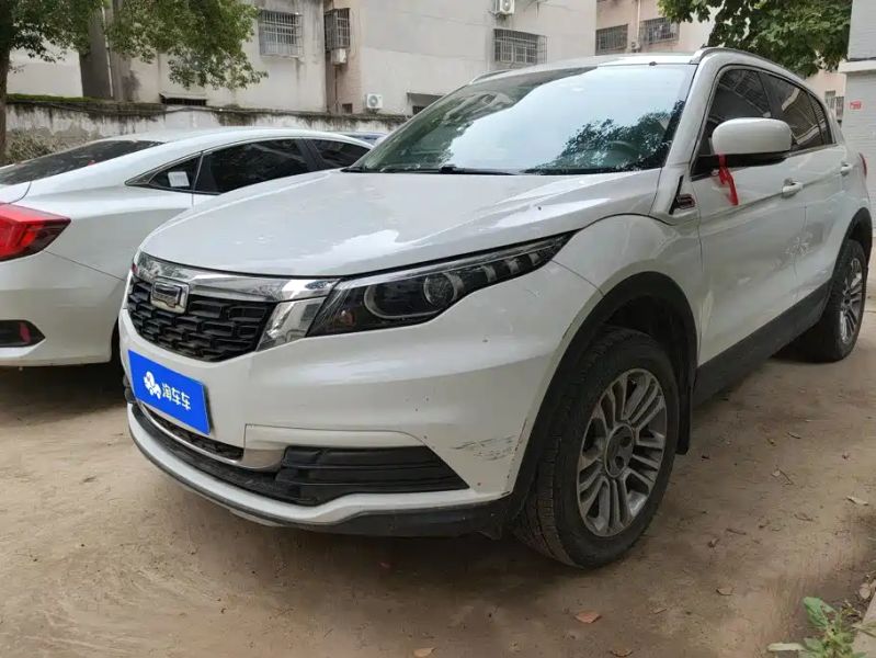 Qoros 5