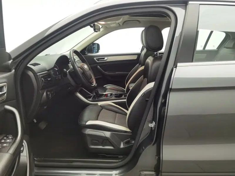 Qoros 5
