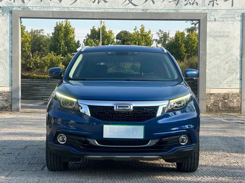 Qoros 5
