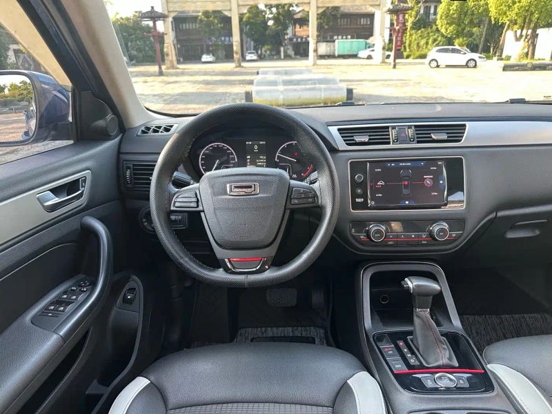 Qoros 5