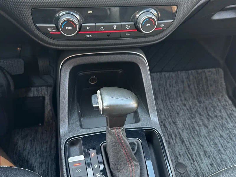 Qoros 5