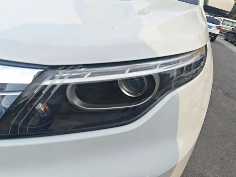 Qoros 5
