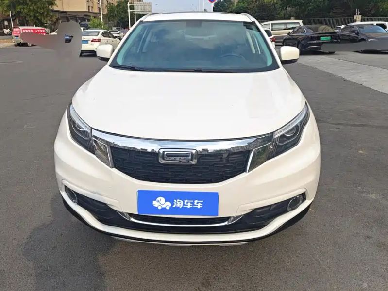 Qoros 5