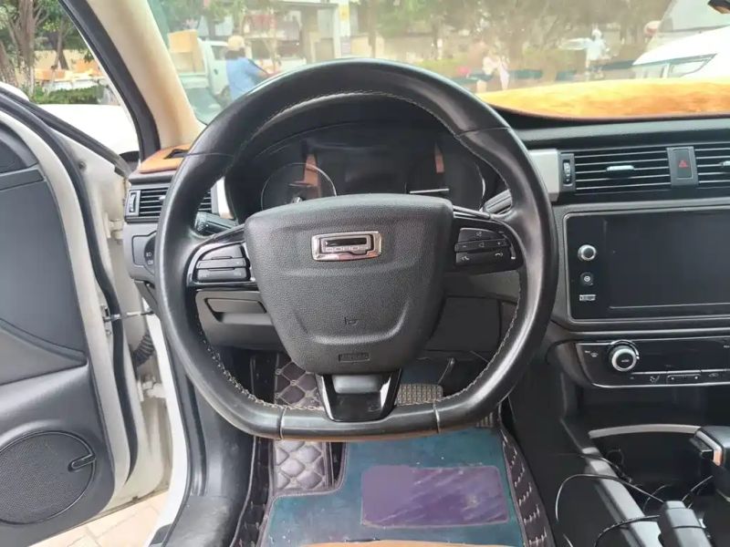 Qoros 3