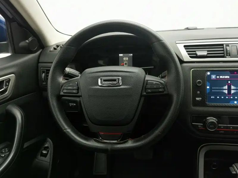 Qoros 5