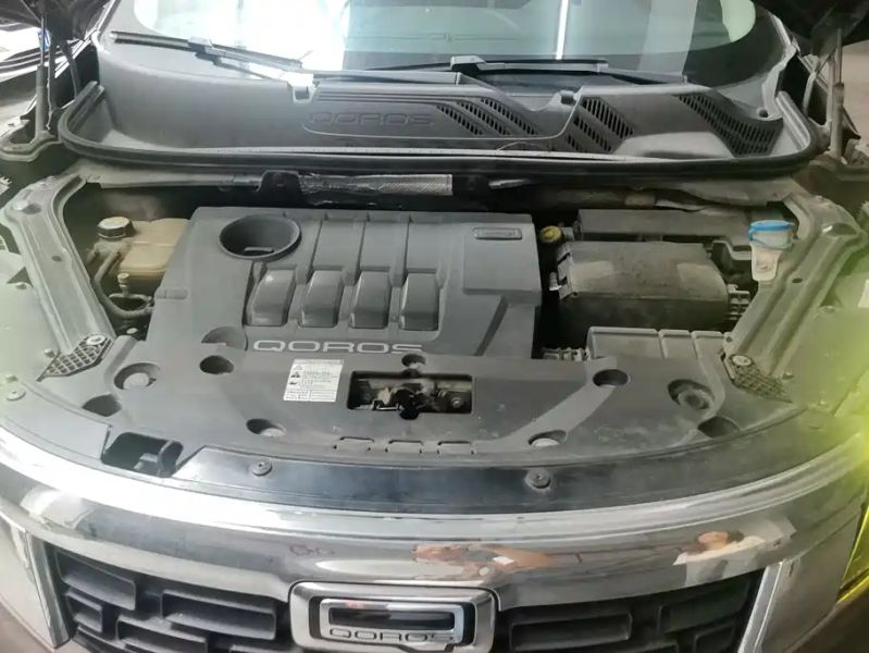Qoros 5