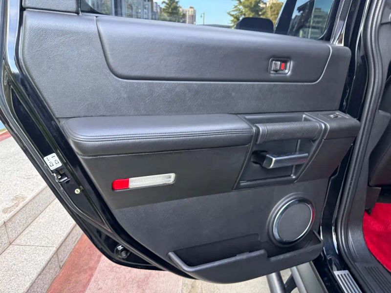 Hummer H2
