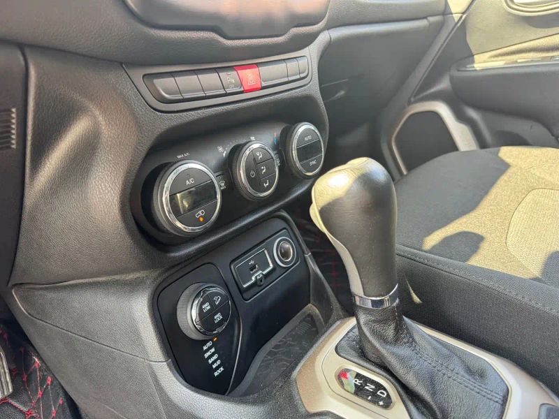 Zhinanzhe Jeep_cherokee