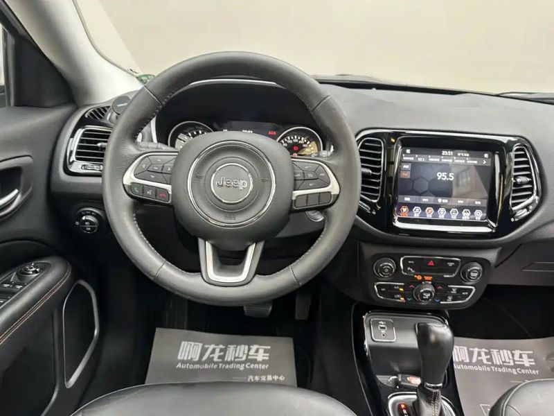 Zhinanzhe Jeep