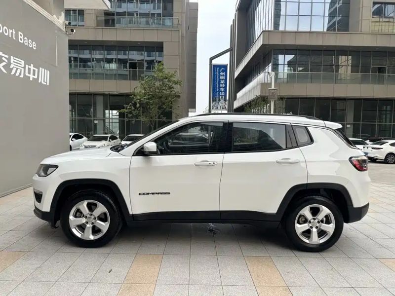 Zhinanzhe Jeep
