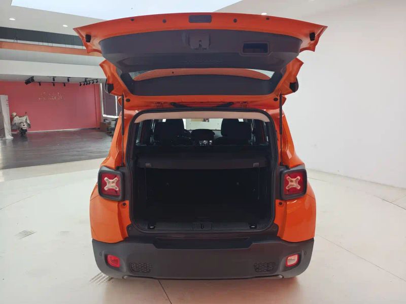 Zhinanzhe Jeep_cherokee