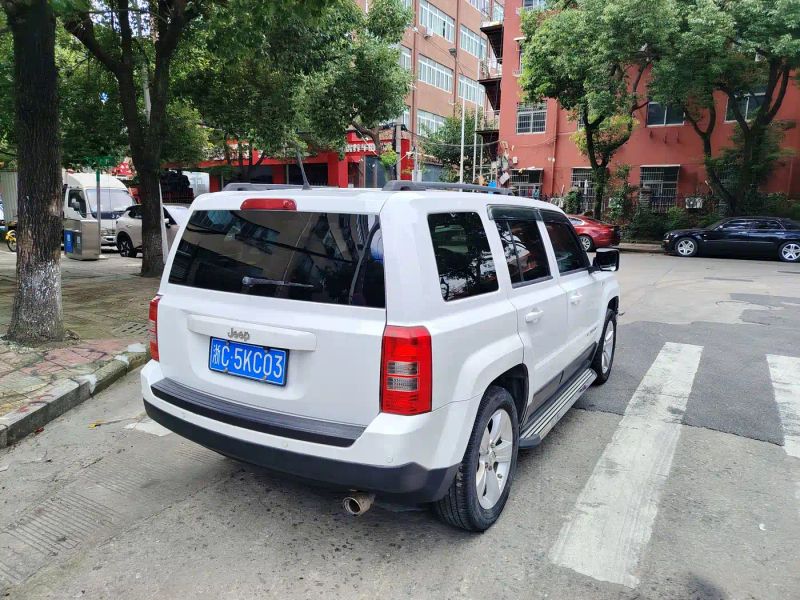 Zhinanzhe Jeep