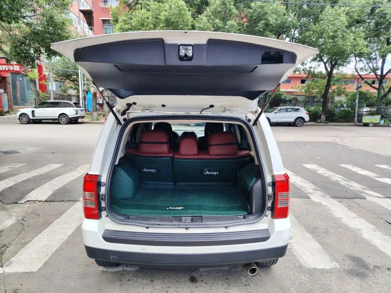 Zhinanzhe Jeep