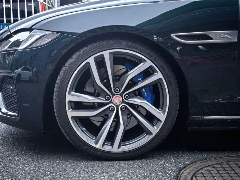 Jaguar xf