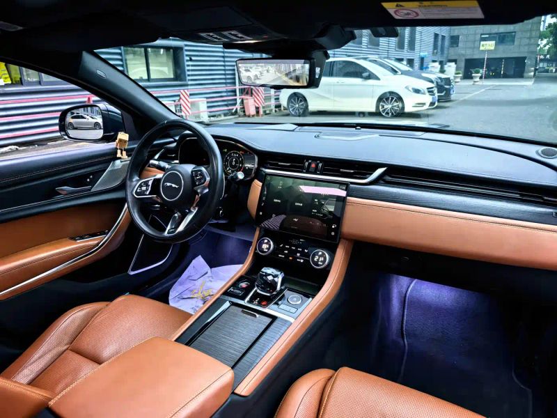 Jaguar xf