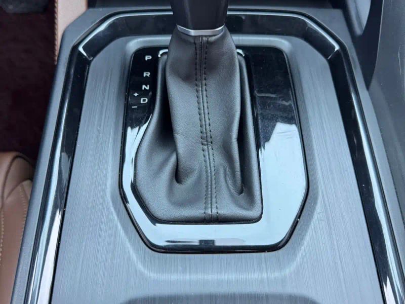 Geely X6