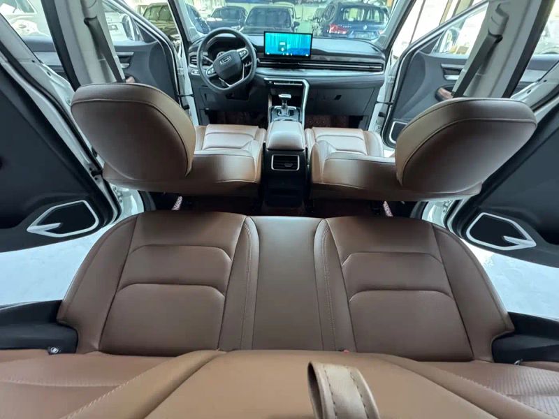 Geely X6