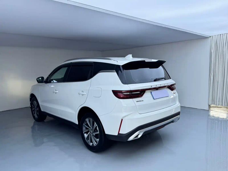 Geely X6