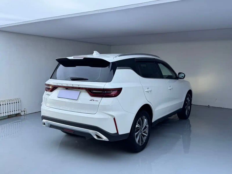Geely X6