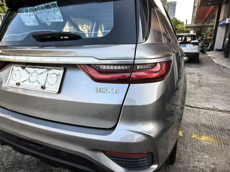 Geely X6