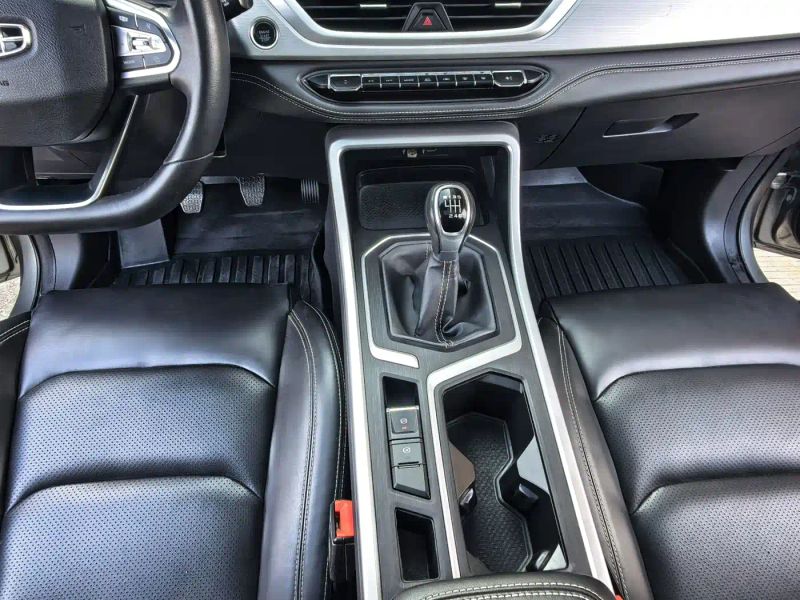 Geely X6