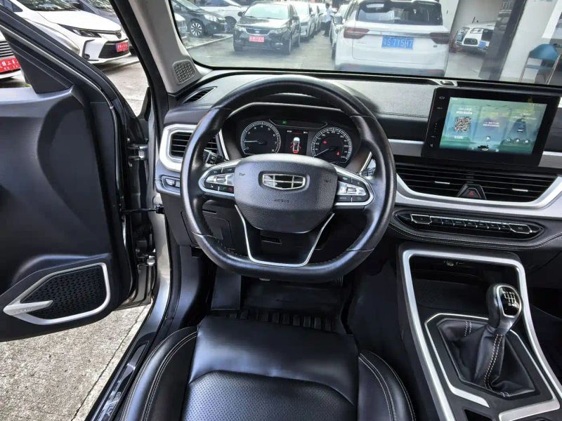 Geely X6