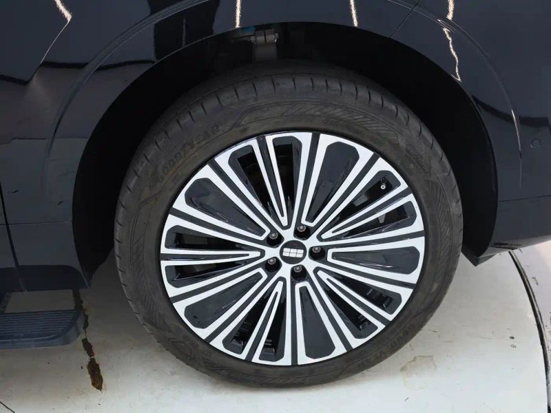 Xingyuan M9
