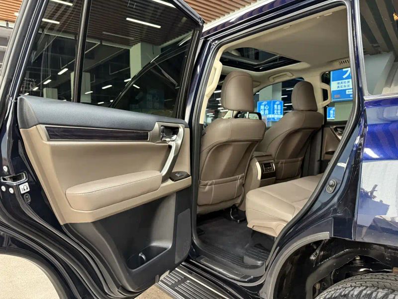 Lexus GX