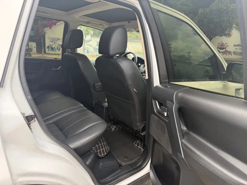 Range_rover Freelander2