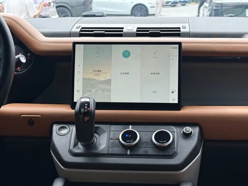 Range_rover Defender