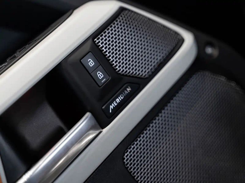Range_rover Defender
