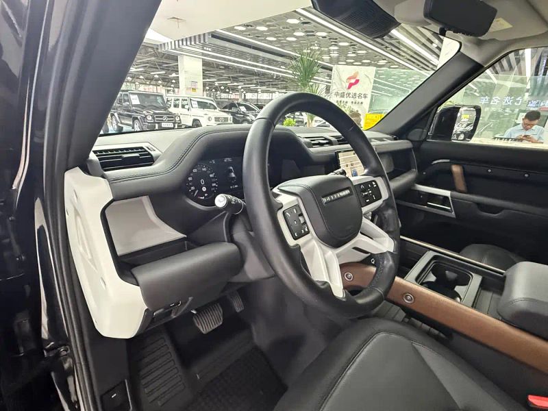 Range_rover Defender