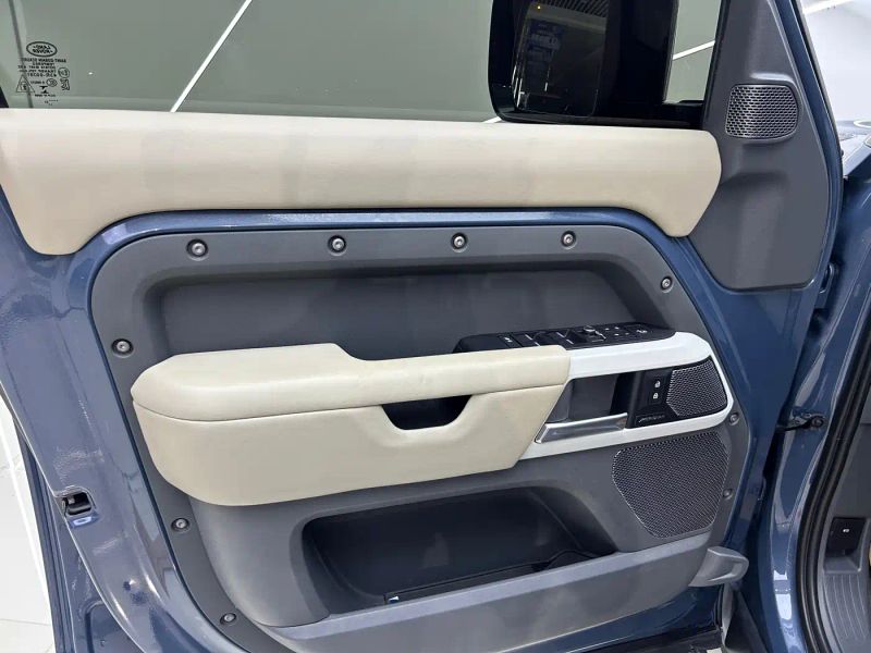 Range_rover Defender