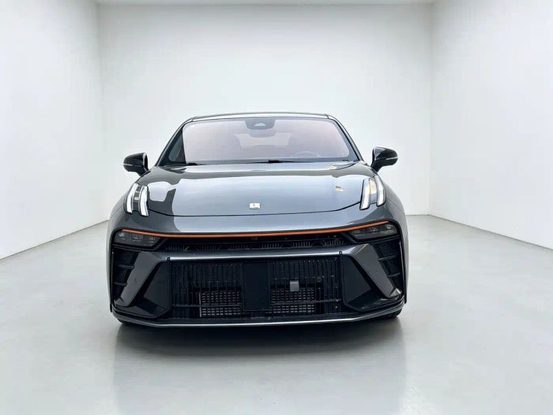 Lynk&co 03