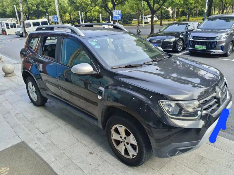 Duster Koleos