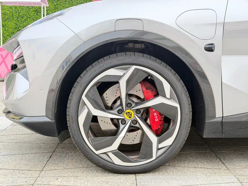 Emeya Suv