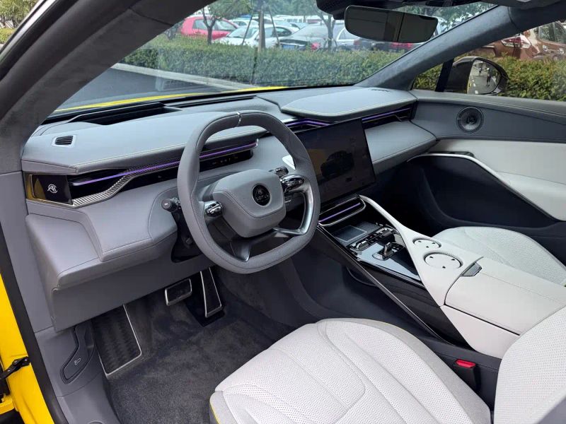 Emeya Suv
