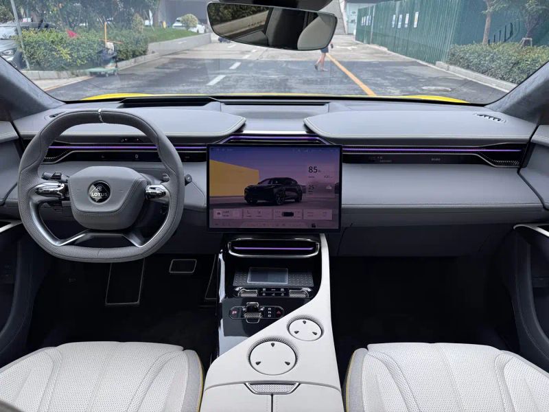 Emeya Suv