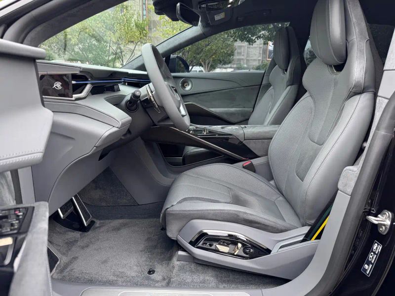 Emeya Suv